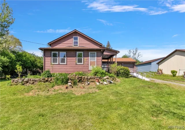 Homes for sale in Cambria, NY | 5748 Campbell Blvd, Cambria, NY 14094 | MLS# B1682558
