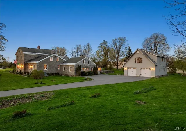 3rd image of 1322 Albany Rd, Clayville, NY 13322 | MLS# S1683475