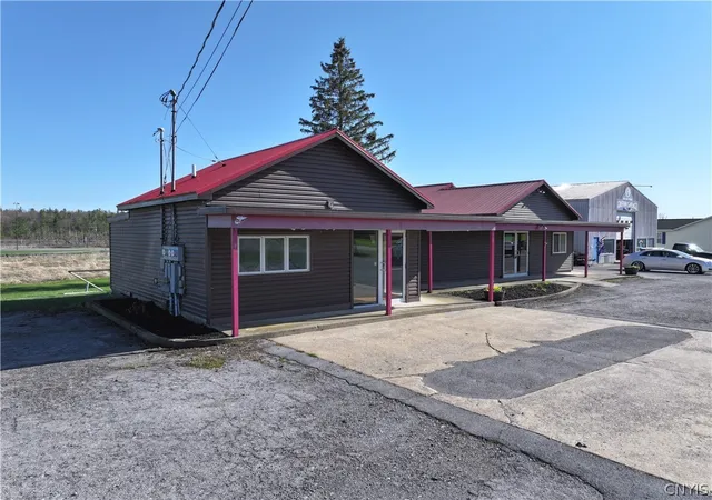 1st image of 43748 752 State Route 12, Alexandria Bay, NY 13607 | MLS# S1683518
