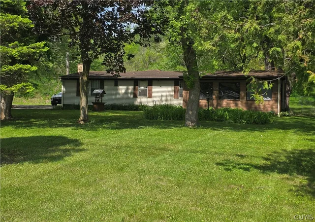 Homes for sale in Schuyler, NY | 3855 State Route 5, Schuyler, NY 13340 | MLS# S1683411