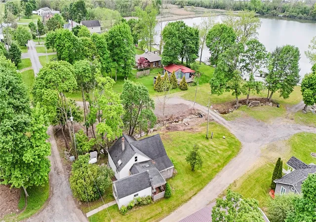 Homes for sale in Springport, NY | 4279 Carrs Cove Rd, Springport, NY 13160 | MLS# R1683309
