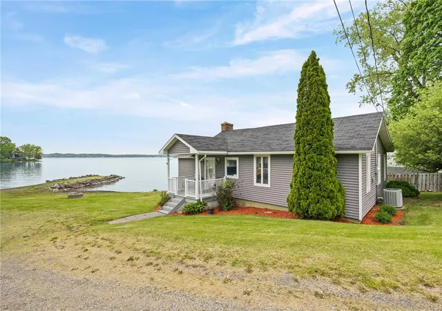 Homes for sale in Springport, NY | 4283 Carrs Cove Rd, Springport, NY 13160 | MLS# R1683298