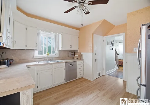 2nd image of 461 Front St, Jamestown, NY 14701 | MLS# R1683571