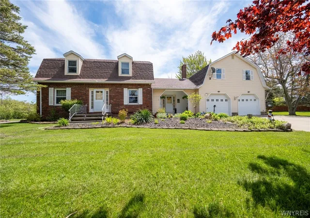 Photo 1 of Sale Pending at 6275 Eckhardt Rd, Lake View, NY 14085 | MLS# B1683581 | Listing updated on 2026-07-31
