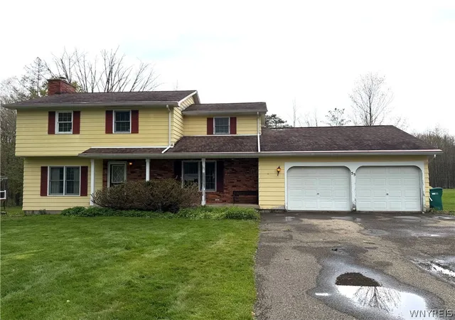 Homes for sale in Arcade, NY | 55 Mount View Dr, Arcade, NY 14009 | MLS# B1679366