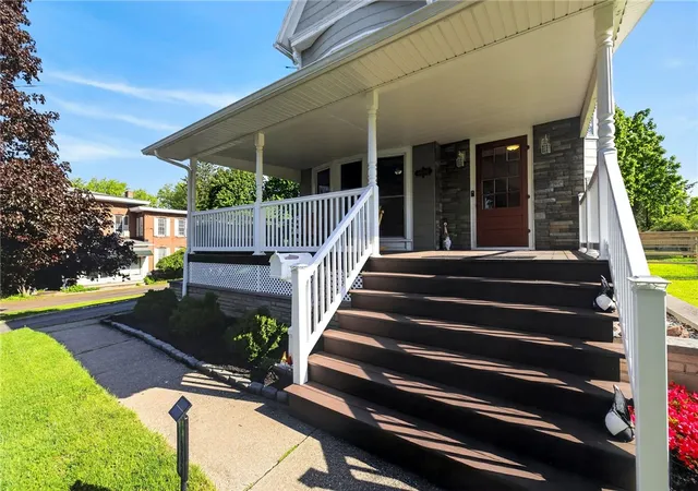 Homes for sale in Wolcott, NY | 11903 W Main St, Wolcott, NY 14590 | MLS# R1682715