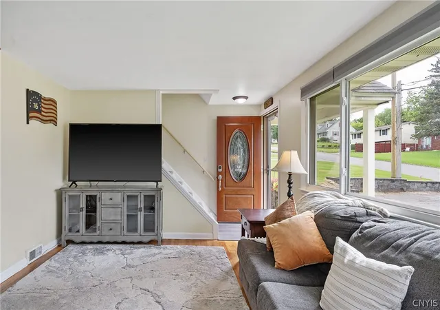 Homes for sale in Camillus, NY | 119 Fairwood Dr, Camillus, NY 13219 | MLS# S1683593