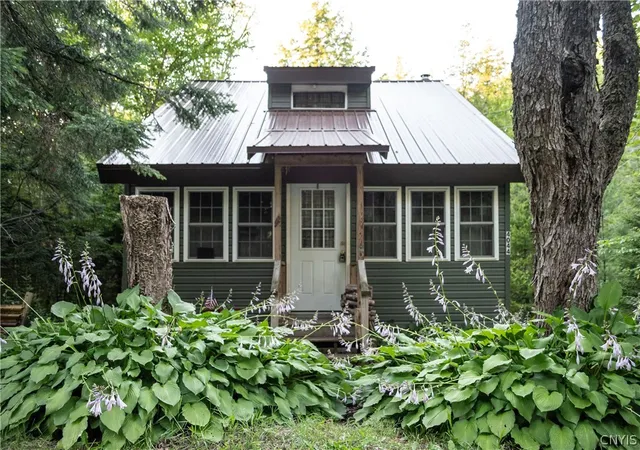 Homes for sale in Forestport, NY | 4044 Norton Rd, Forestport, NY 13338 | MLS# S1677817