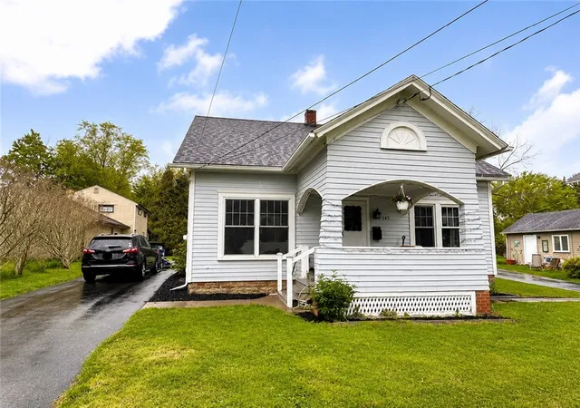Homes for sale in Palmyra, NY | 147 Stafford St, Palmyra, NY 14522 | MLS# R1683356