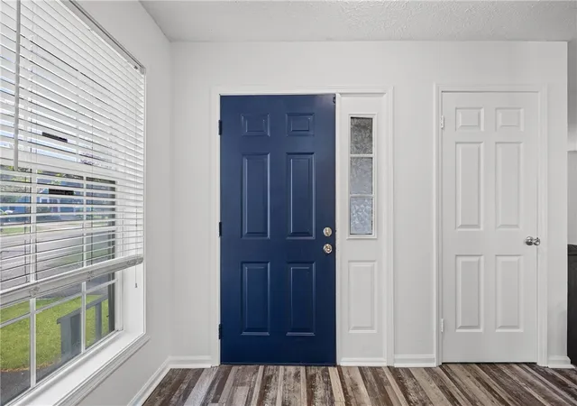 Homes for sale in Rochester, NY | 185 Central Park, Rochester, NY 14605 | MLS# R1682456