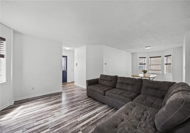 Homes for sale in Rochester, NY | 185 Central Park, Rochester, NY 14605 | MLS# R1682456