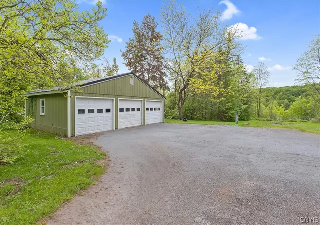 Homes for sale in Volney, NY | 3529 County Route 57, Volney, NY 13126 | MLS# S1683607