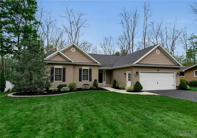 1st image of 30 Nieman Dr, Orchard Park, NY 14127 | MLS# B1683472