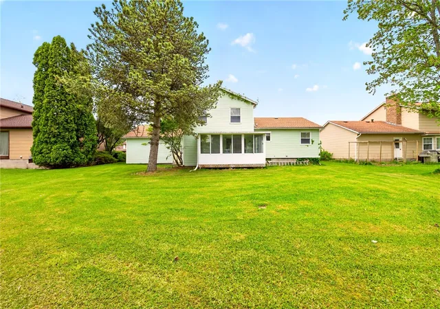 Homes for sale in Greece, NY | 130 Troutbeck Ln, Greece, NY 14626 | MLS# R1681987