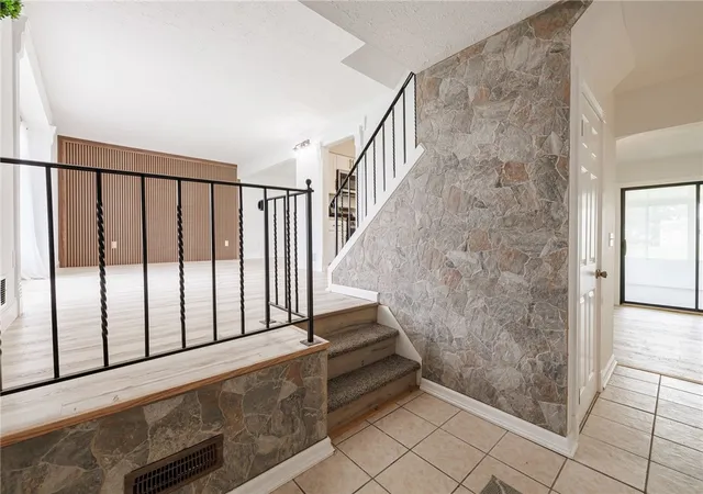 Homes for sale in Greece, NY | 130 Troutbeck Ln, Greece, NY 14626 | MLS# R1681987