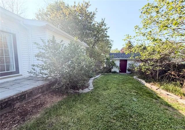Photo 3 of Sale Pending at 13 N Division St, Oswego, NY 13126 | MLS# S1682809 | Listing updated on 2026-06-02