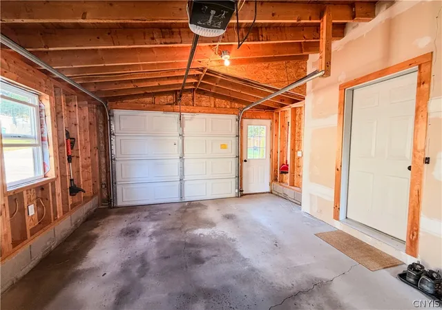 Photo 4 of Sale Pending at 13 N Division St, Oswego, NY 13126 | MLS# S1682809 | Listing updated on 2026-06-02