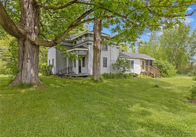 Homes for sale in Clay, NY | 4697 Grange Rd, Clay, NY 13041 | MLS# S1682614