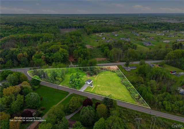 Homes for sale in Clay, NY | 4697 Grange Rd, Clay, NY 13041 | MLS# S1682614