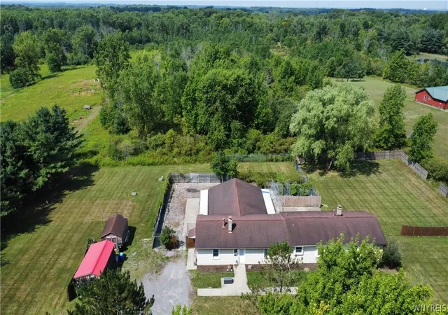 Homes for sale in Alden, NY | 100 Sullivan Rd, Alden, NY 14004 | MLS# B1683691