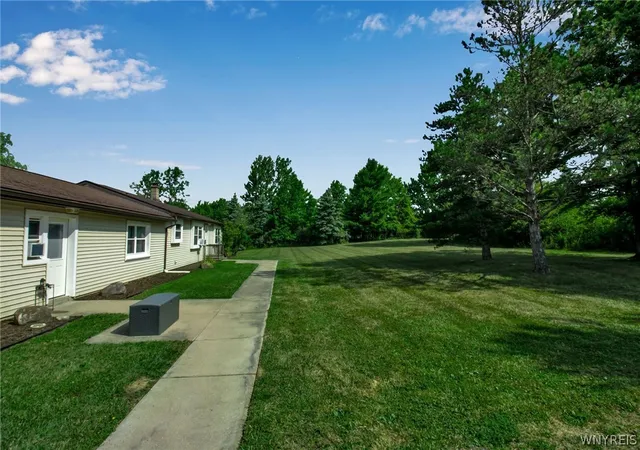 Homes for sale in Alden, NY | 100 Sullivan Rd, Alden, NY 14004 | MLS# B1683691