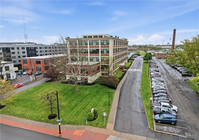 2nd image of 2917 Main St, Buffalo, NY 14214