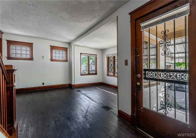 4th image of 80 Zelmer St, Buffalo, NY 14211 | MLS# B1683561
