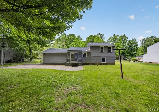 Homes for sale in Schroeppel, NY | 13 Ironwood, Schroeppel, NY 13132 | MLS# S1683526