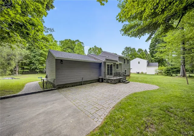Homes for sale in Schroeppel, NY | 13 Ironwood, Schroeppel, NY 13132 | MLS# S1683526