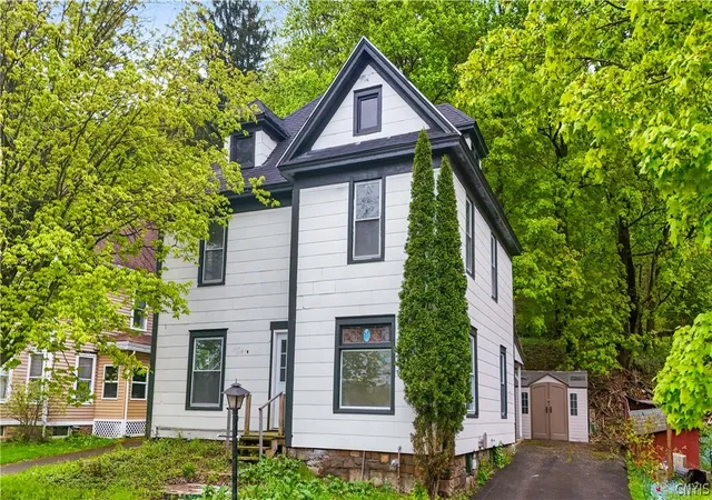 Homes for sale in German Flatts, NY | 330 E Main St, German Flatts, NY 13357 | MLS# S1683148