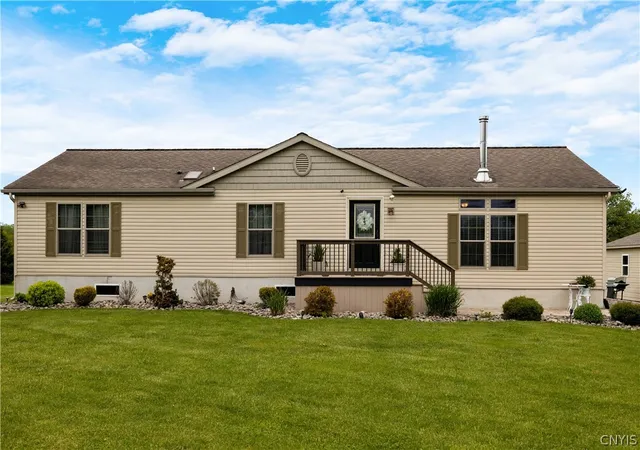 Photo 2 of Sale Pending at 7127 Canaseraga Rd, Chittenango, NY 13037 | MLS# S1683645 | Listing updated on 2026-06-03