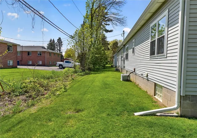 Homes for sale in Greece, NY | 207 Twin Pines Ct, Greece, NY 14616 | MLS# R1683765