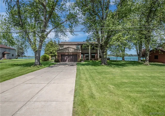 Homes for sale in Grand Island, NY | 5133 East River Rd, Grand Island, NY 14072 | MLS# B1682808