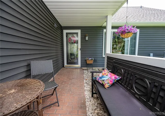 4th image of 3142 E River Rd, Grand Island, NY 14072 | MLS# B1683834