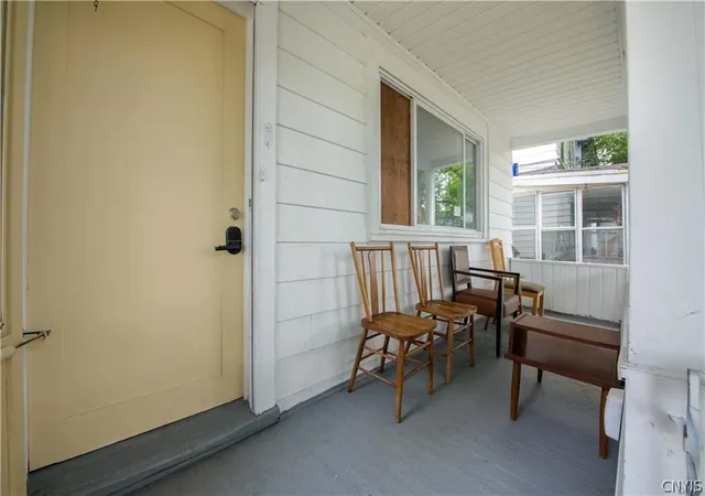 Photo 3 of Sale Pending at 209 Lakeview Ave, Syracuse, NY 13204 | MLS# S1674257 | Listing updated on 2026-07-13