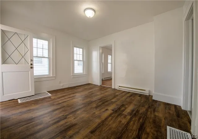 Photo 4 of Sale Pending at 209 Lakeview Ave, Syracuse, NY 13204 | MLS# S1674257 | Listing updated on 2026-07-13