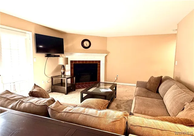 Homes for sale in Amherst, NY | 144 Charter Oaks Dr #A, Amherst, NY 14228 | MLS# B1683440