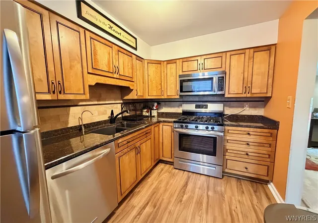 Homes for sale in Amherst, NY | 144 Charter Oaks Dr #A, Amherst, NY 14228 | MLS# B1683440