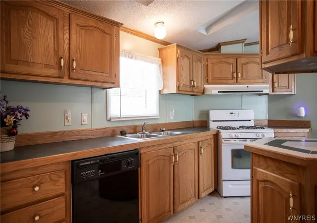 Homes for sale in Great Valley, NY | 4195 Route 219 #35, Great Valley, NY 14779 | MLS# B1683788