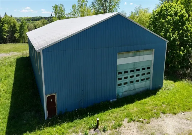 3rd image of 1645 Forest Avenue Ext, Busti, NY 14701 | MLS# R1683899