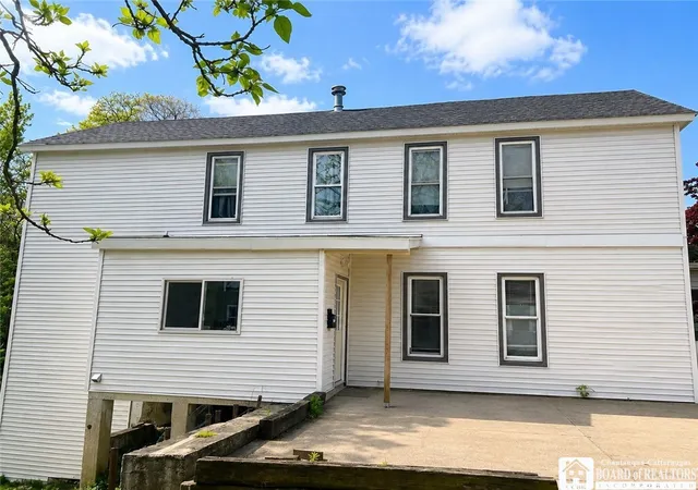 3rd image of 141 Prospect St, Pomfret, NY 14063