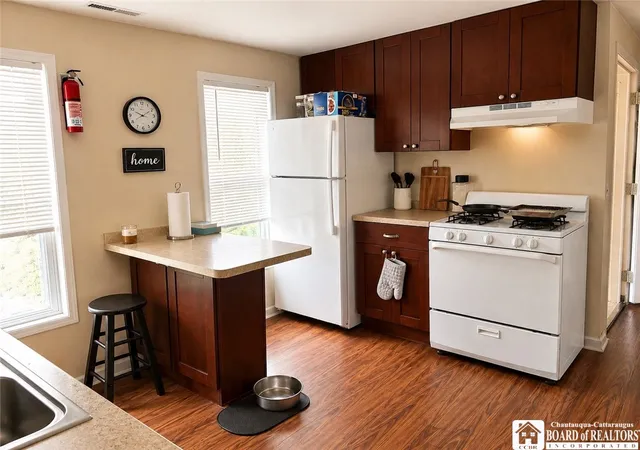5th image of 141 Prospect St, Pomfret, NY 14063