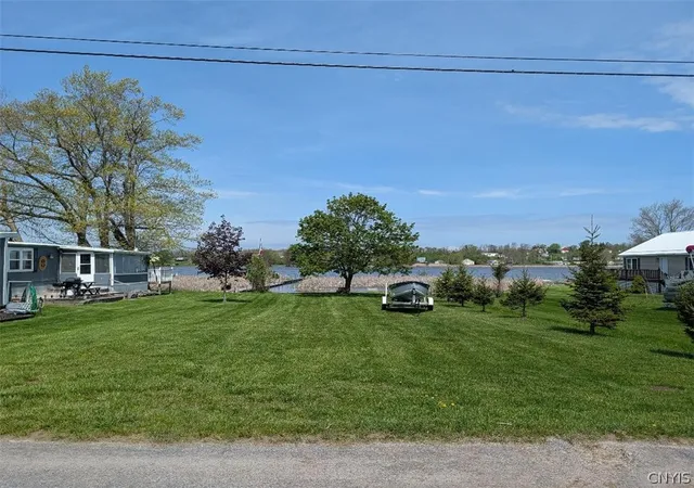 Homes for sale in Cape Vincent, NY | 2778 Martin Dr, Cape Vincent, NY 13618 | MLS# S1683679