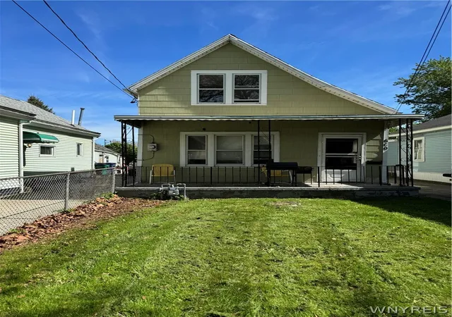 2nd image of 660 Fulton St, Buffalo, NY 14210 | MLS# B1683651