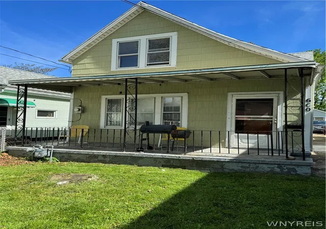 3rd image of 660 Fulton St, Buffalo, NY 14210 | MLS# B1683651