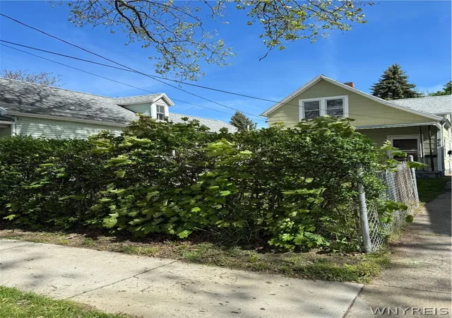 4th image of 660 Fulton St, Buffalo, NY 14210 | MLS# B1683651