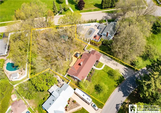 3rd image of 133 E Virginia Blvd, Jamestown, NY 14701 | MLS# R1682410
