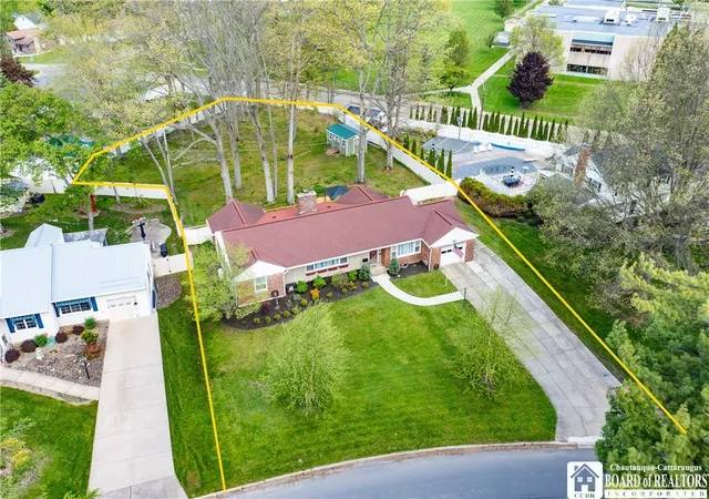 5th image of 133 E Virginia Blvd, Jamestown, NY 14701 | MLS# R1682410