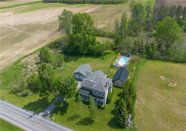 Homes for sale in Geneva, NY | 1399 Lake To Lake Rd, Geneva, NY 14456 | MLS# R1683726