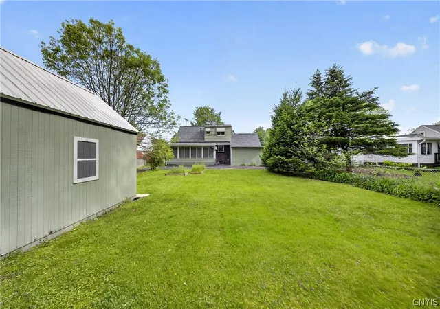 Homes for sale in Cicero, NY | 104 Church Pkwy, Cicero, NY 13212 | MLS# S1683610